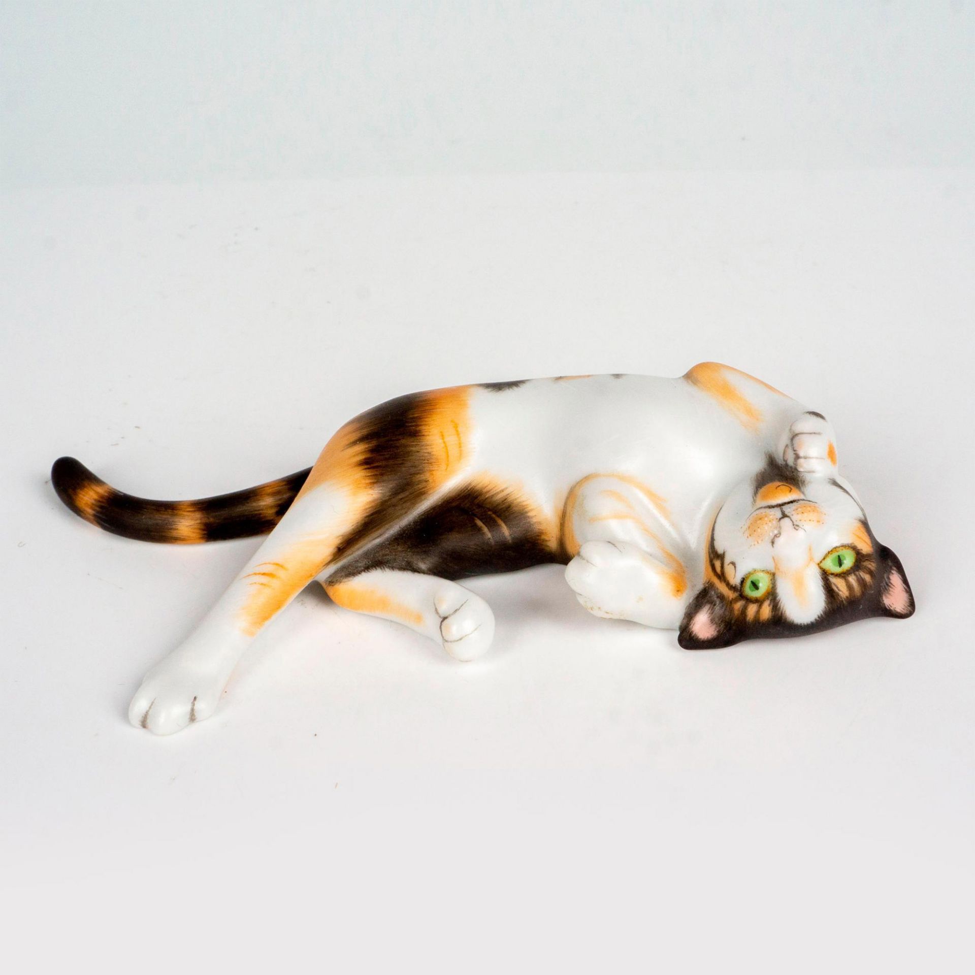 Herend Porcelain Figurine, Minnie The Calico Cat