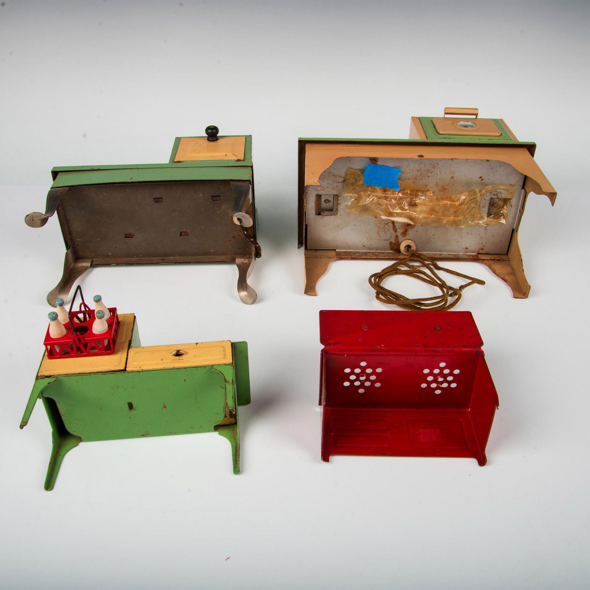 4pc Vintage Child's Toy/Salesmen's Sample Metal Ovens - Bild 6 aus 6