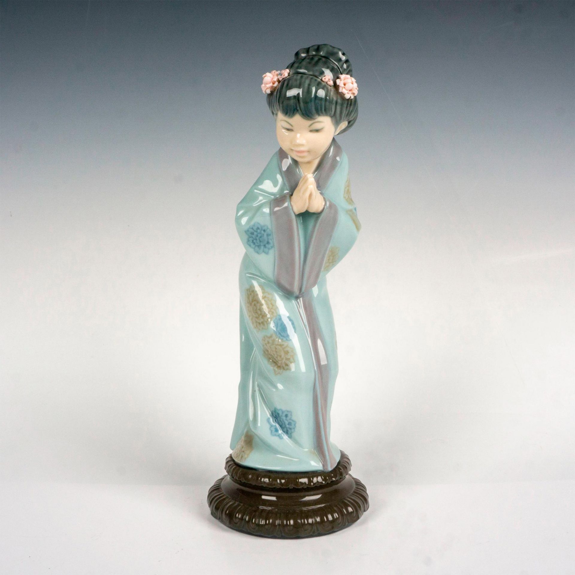Lladro Porcelain Figurine, Sayonara 1004989