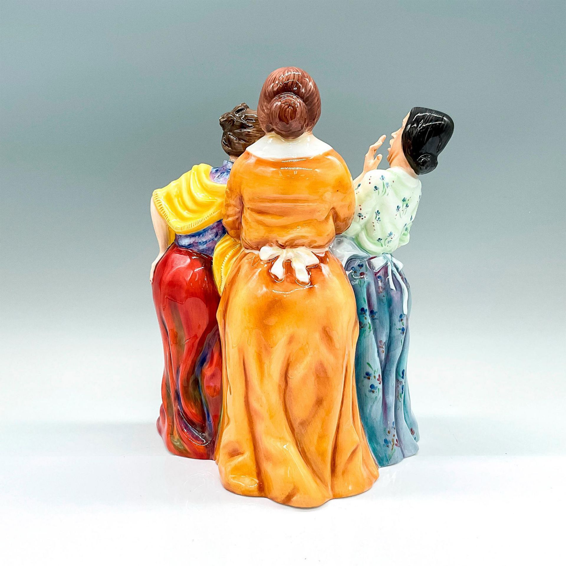 Royal Doulton Prototype Gossiping Ladies Figurine - Image 2 of 3