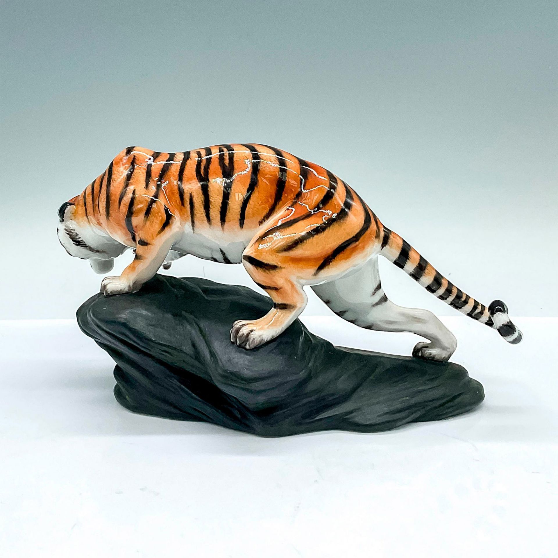 The Tiger On The Rock HN4502 - Royal Doulton Figurine - Image 2 of 3