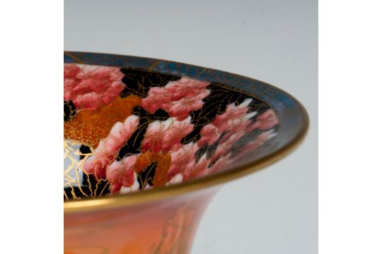 Wedgwood Fairyland Lustre Daventry Bowl, White Pagodas - Image 5 of 8