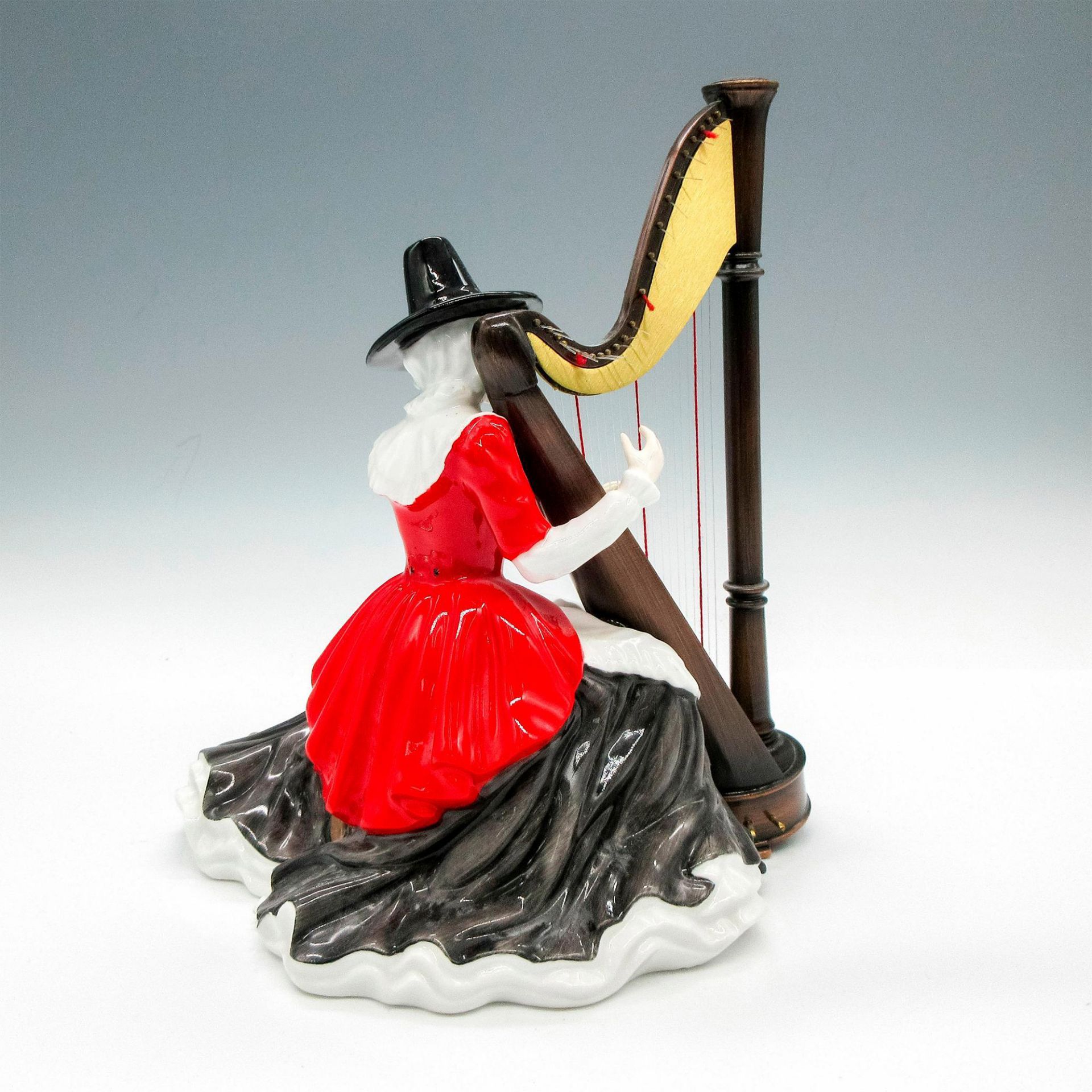 Welsh Lady Harpist HN4968 - Royal Doulton Figurine - Image 2 of 4