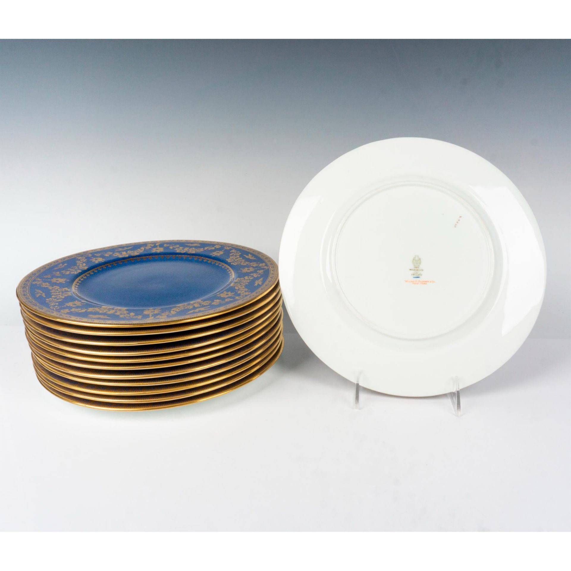 12pc Wedgwood Porcelain Dinner Plates - Image 2 of 3