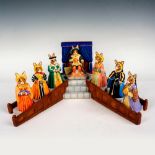 8pc Royal Doulton Bunnykins Henry VIII & Wives Fig. w/Base