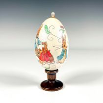 Vintage Artist Signed Peter Rabbit Decorative Egg