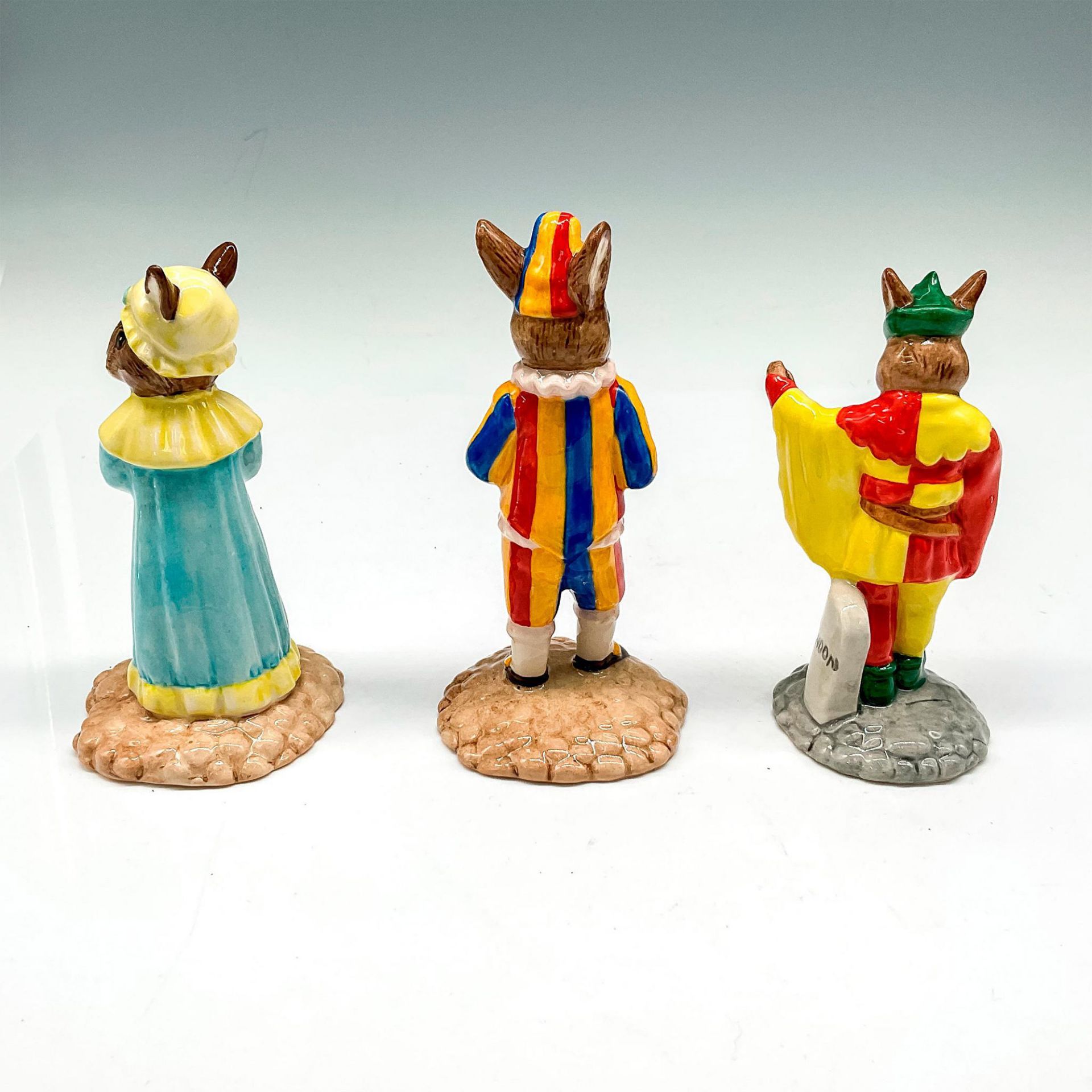 3pc Royal Doulton Bunnykins Figurines, Punch + Judy Show - Bild 2 aus 3