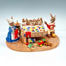 Royal Doulton Bunnykins Tableau, Bedtime Story DB499