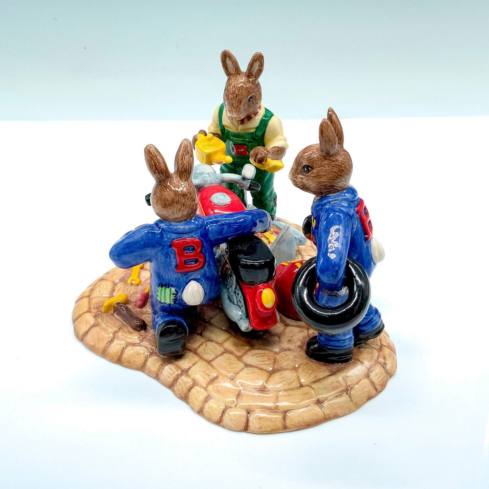 Royal Doulton LE Bunnykins Tableau, Ready to Ride DB363 - Image 3 of 5