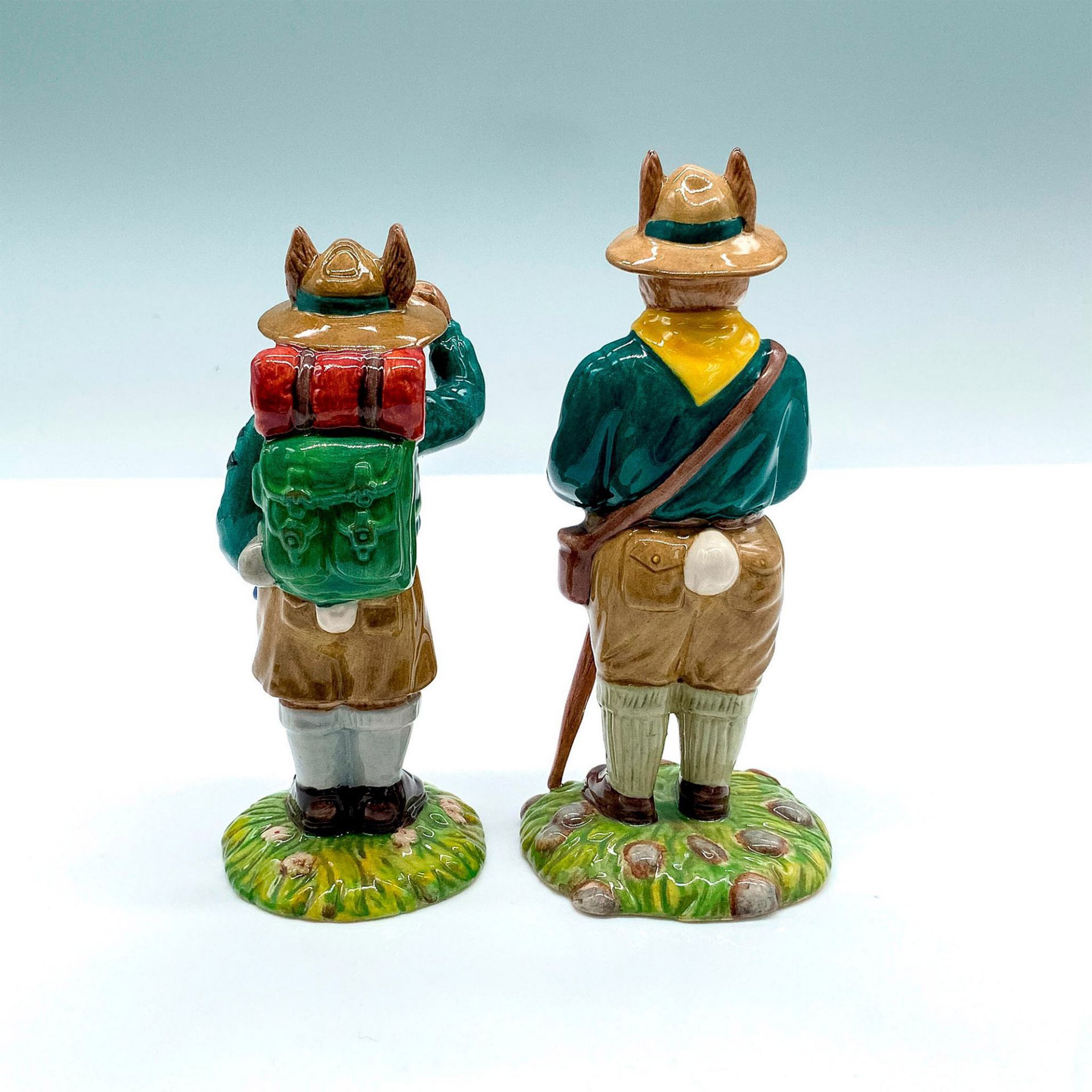 Pair of Royal Doulton Bunnykins Boy Scout Figurines - Bild 2 aus 3