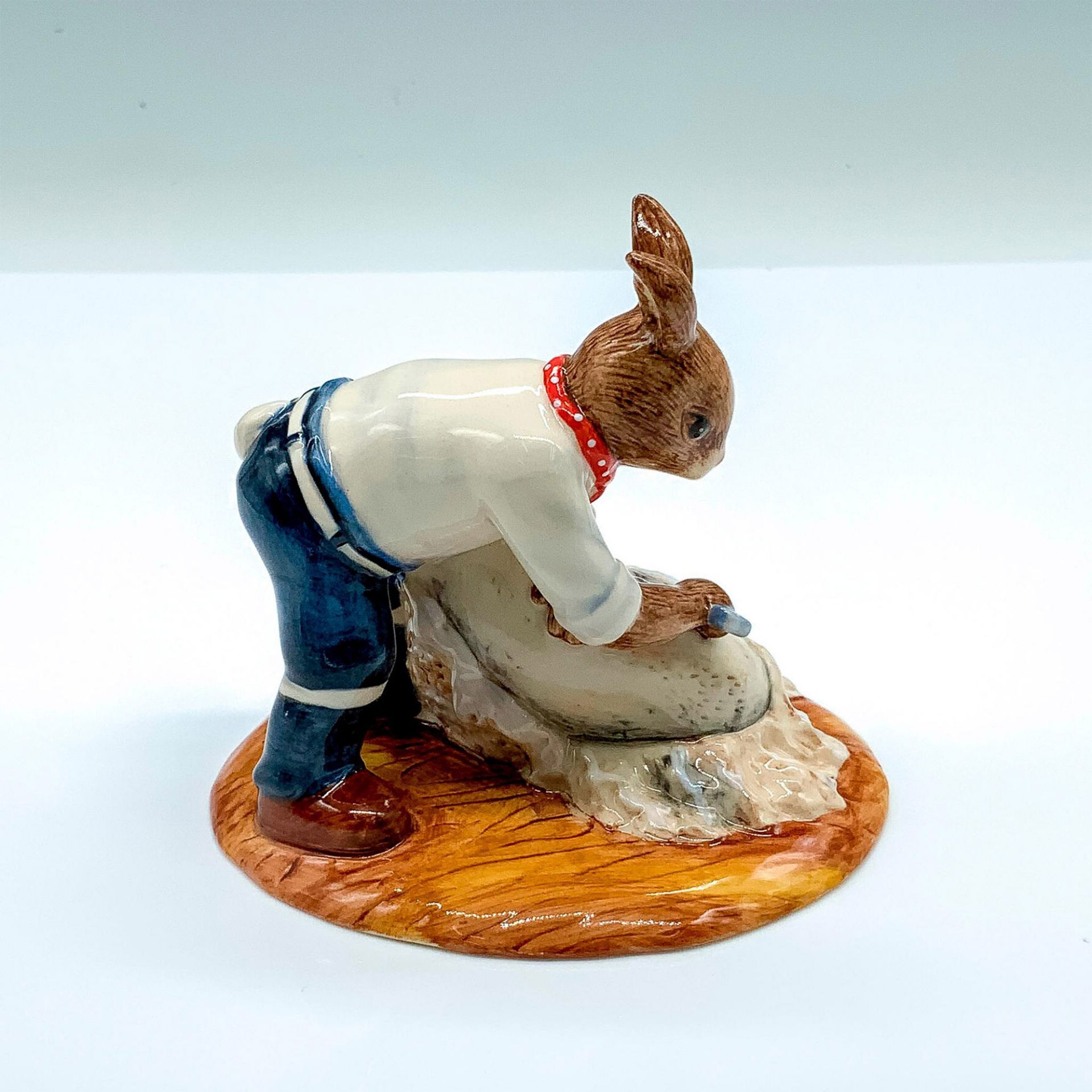 Royal Doulton LE Bunnykins Figurine, Aussie Shearer DB368 - Image 3 of 5