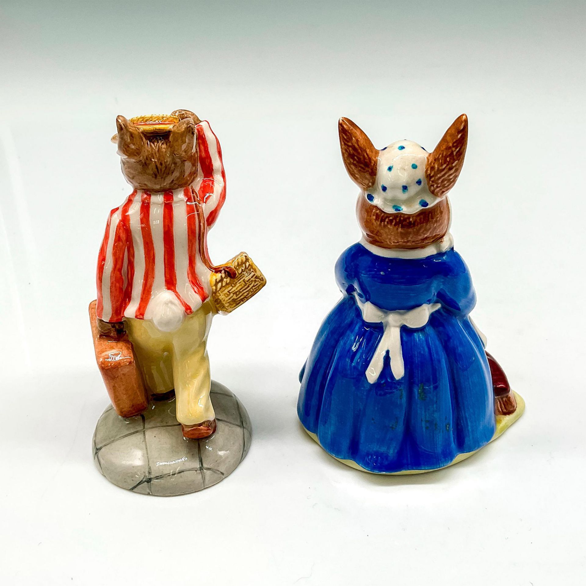 2pc Royal Doulton Bunnykins Figurines, Father + Mrs. - Bild 2 aus 3