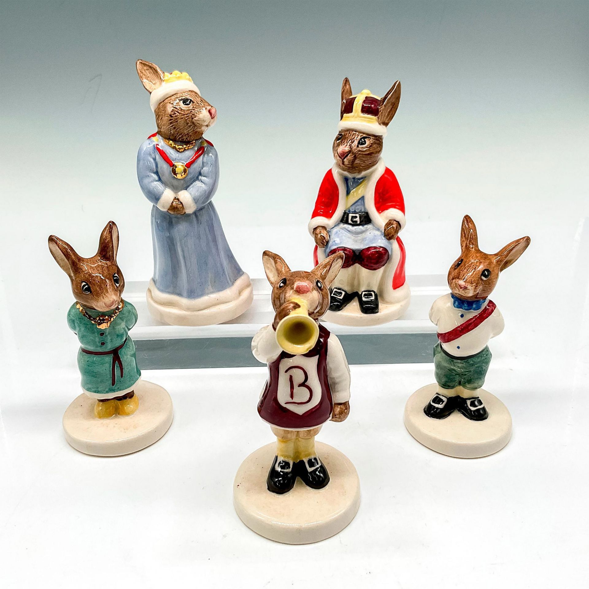 5pc Royal Doulton Bunnykins Figurines, Royal Family