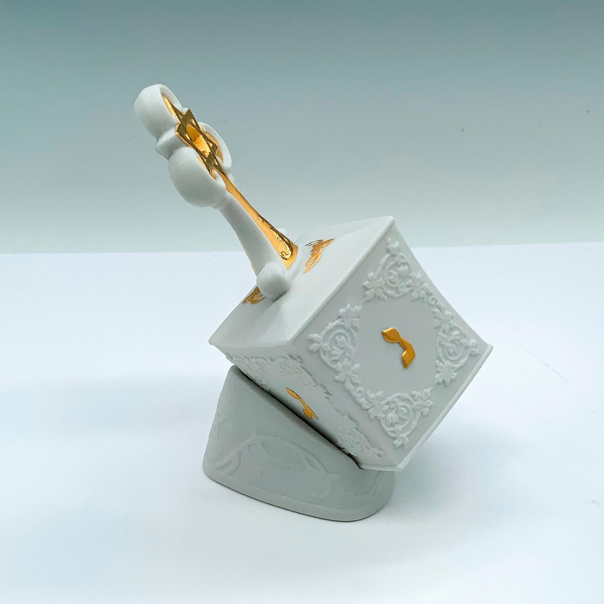 Dreidel 1007098 - Lladro Porcelain - Image 3 of 4