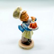 Goebel Hummel Porcelain Figurine, Baker