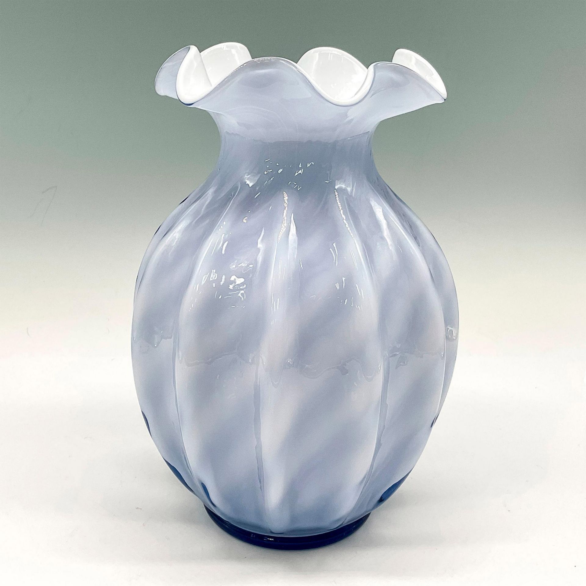 Fenton Lavender White Swirl Ruffled Top Vase