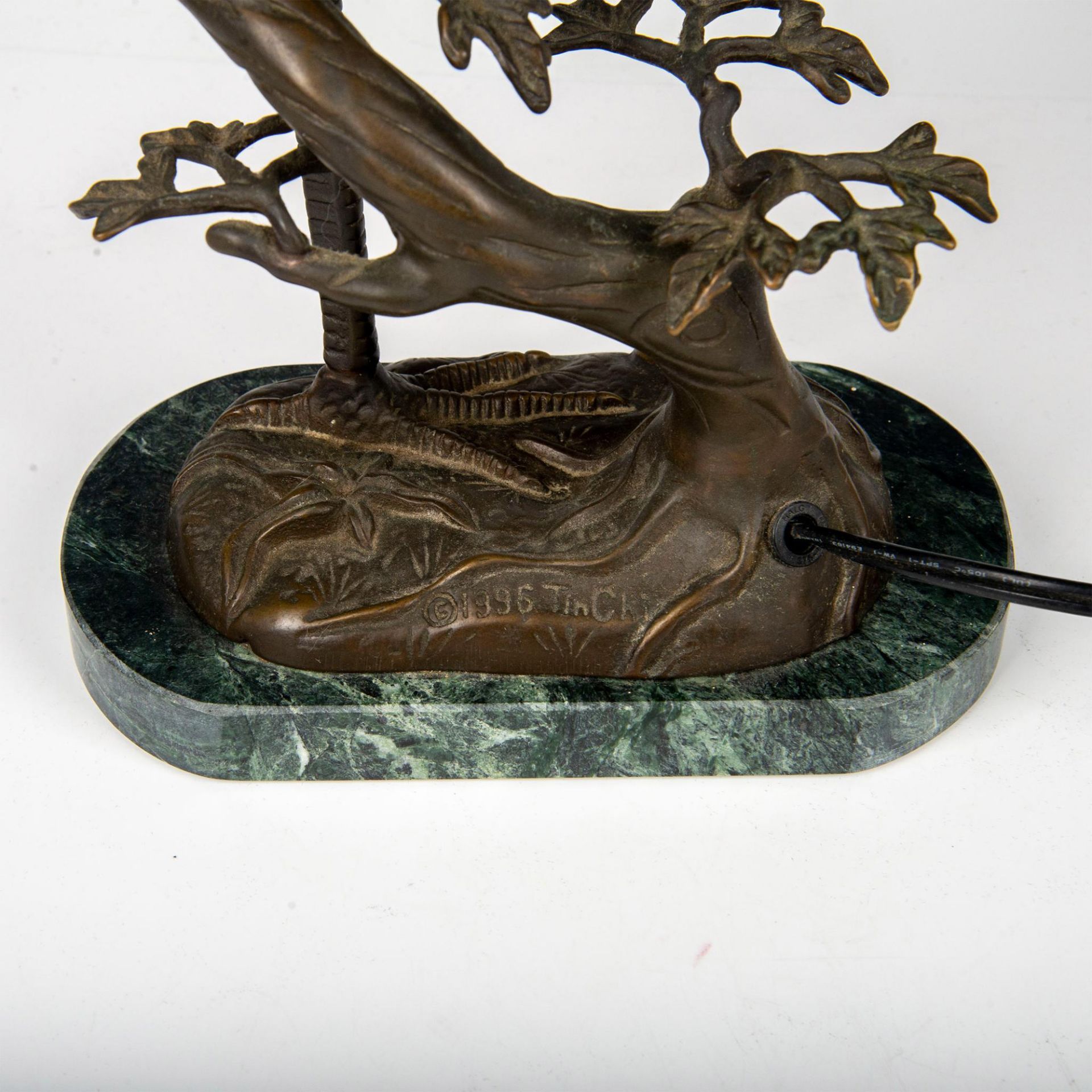 Andrea by Sadek Tin Chi Bronze and Glass Heron Bird Table Lamp - Image 3 of 5