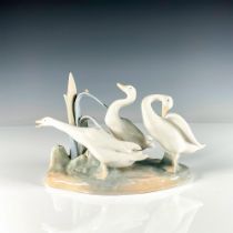 Geese Group 1004549 - Lladro Porcelain Figurine