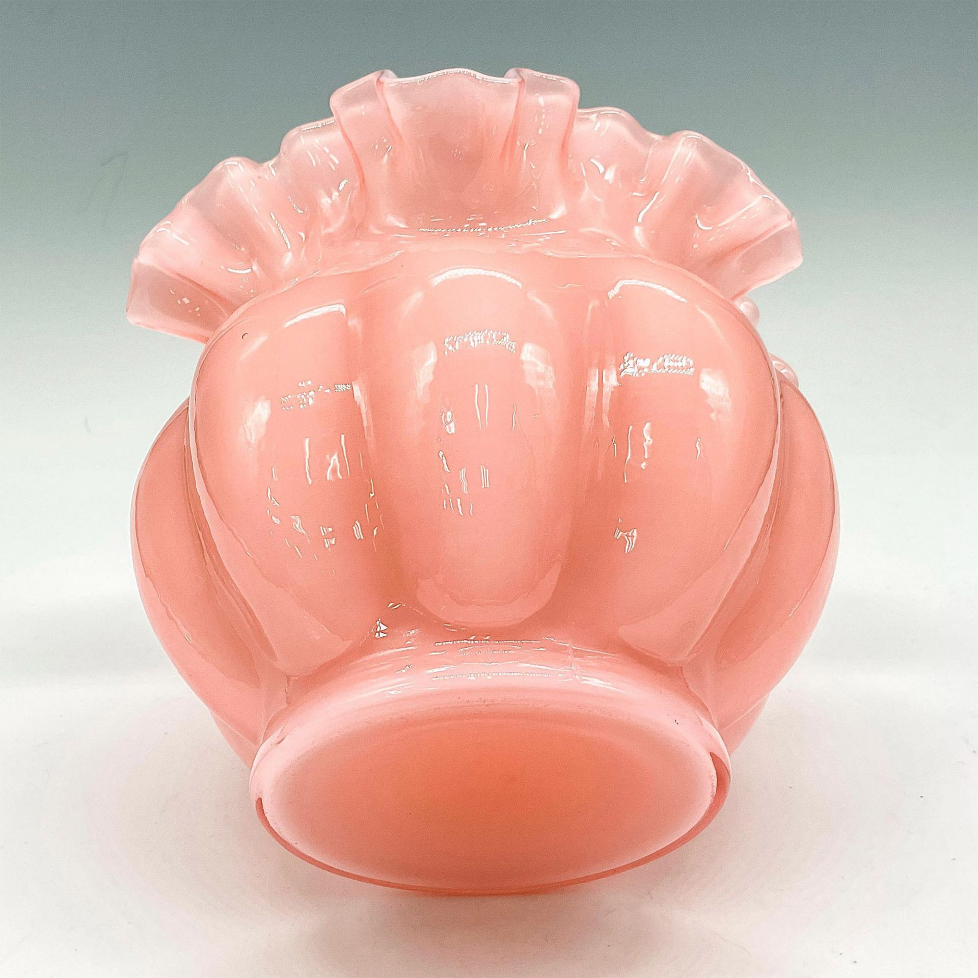 Vintage Fenton Pink Ruffled Melon Vase - Image 3 of 3