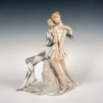 Idyl 1001017 - Lladro Porcelain Figurine