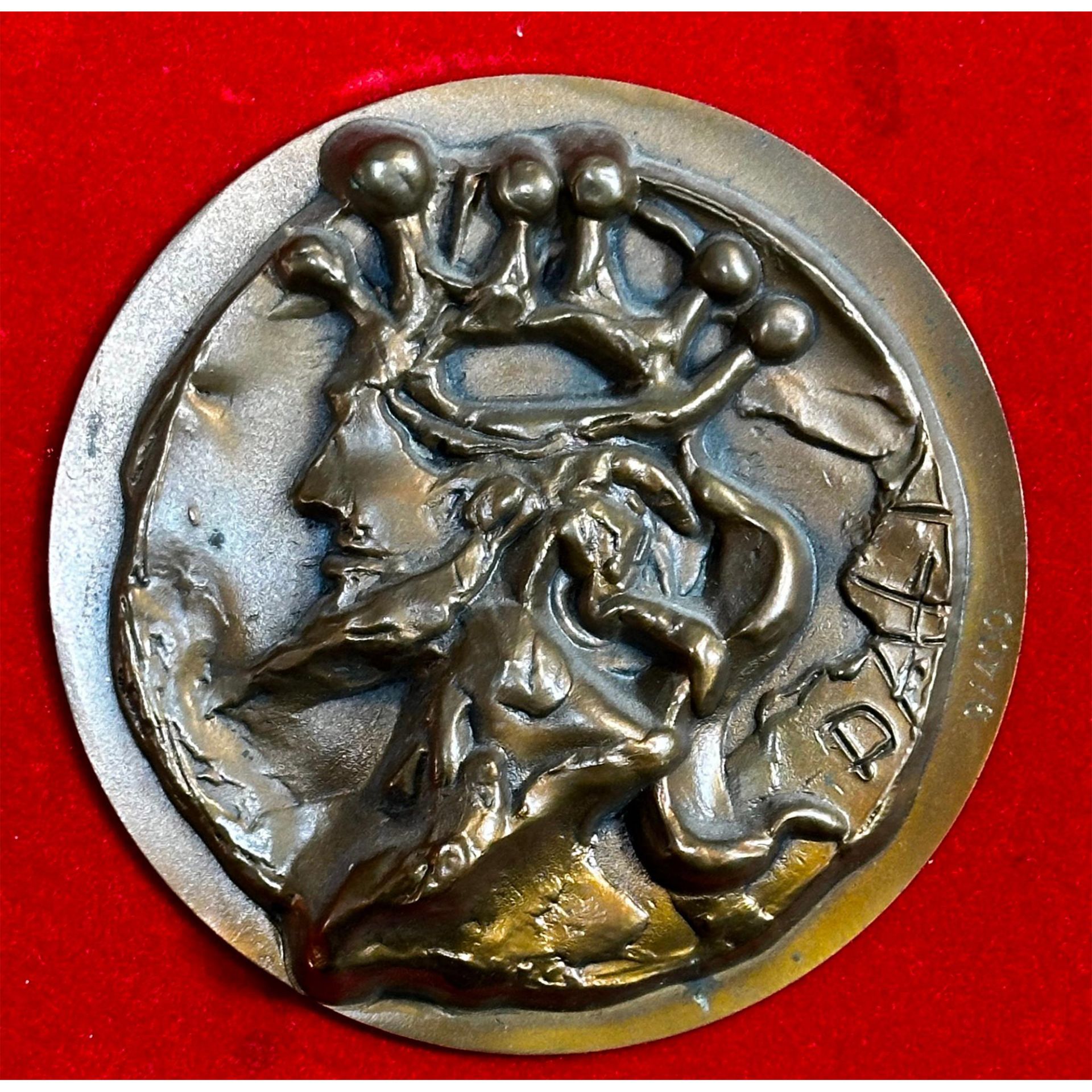 Salvador Dali (1904-1989), Bronze Medallion, Our Historical Heritage - Image 2 of 2