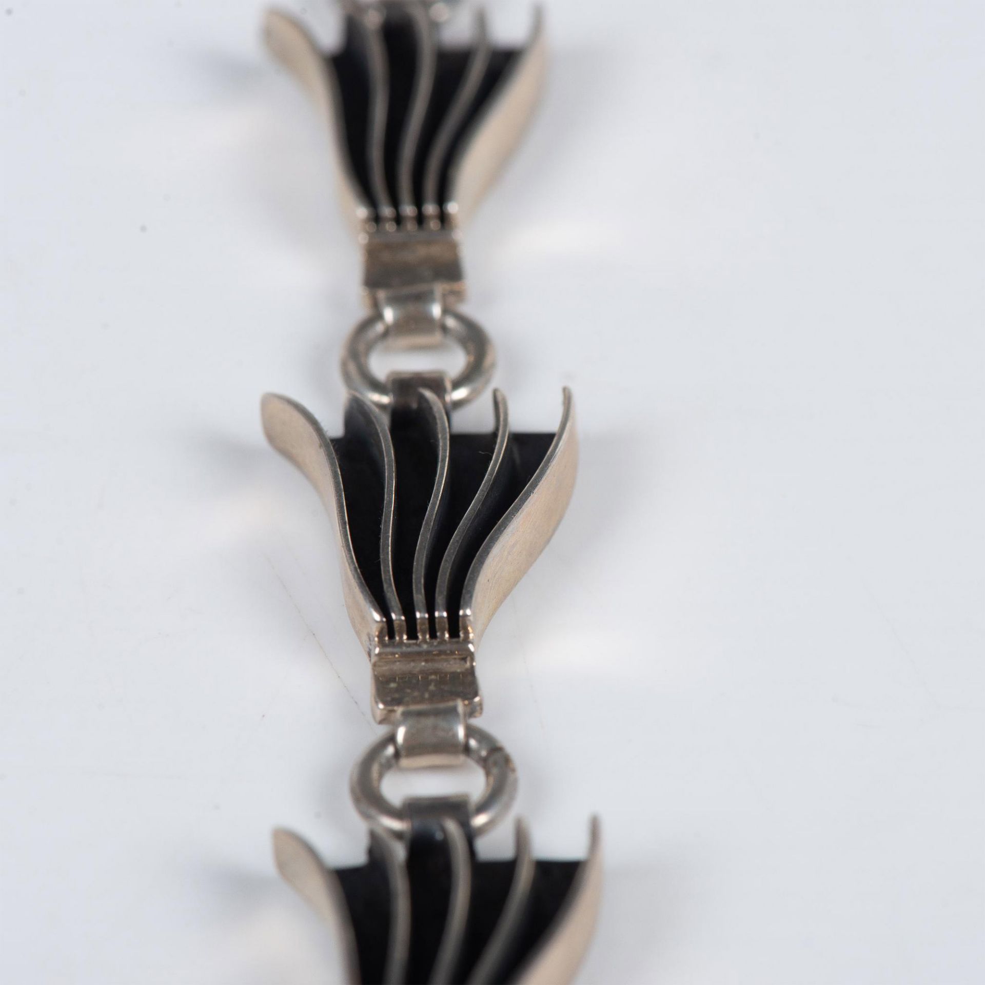 James Bahe Navajo Contemporary Sterling Silver Wave Bracelet - Image 2 of 6
