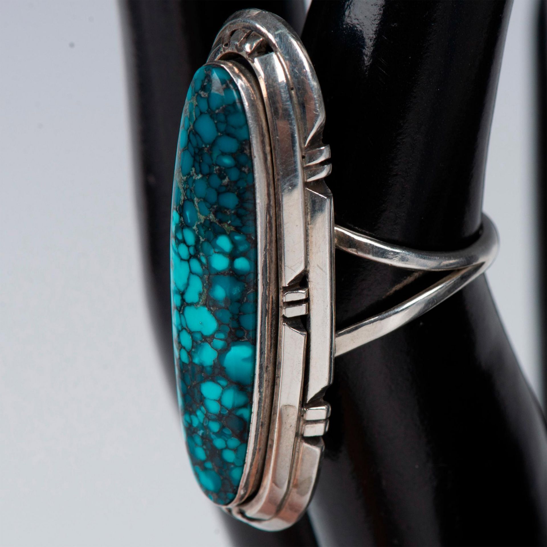 B. Piaso Navajo Sterling Silver & Spiderweb Turquoise Ring - Bild 3 aus 6