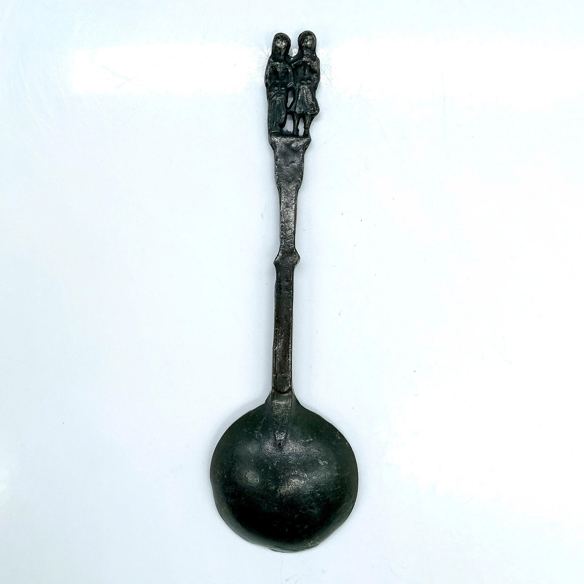 Early English Hand-Forged Pewter Spoon with Standing Figures - Image 4 of 4