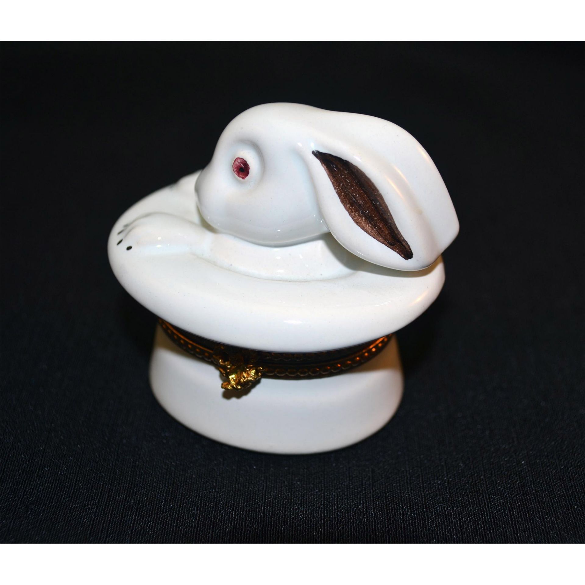 Rochard Limoges Porcelain Bunny Box - Image 3 of 5