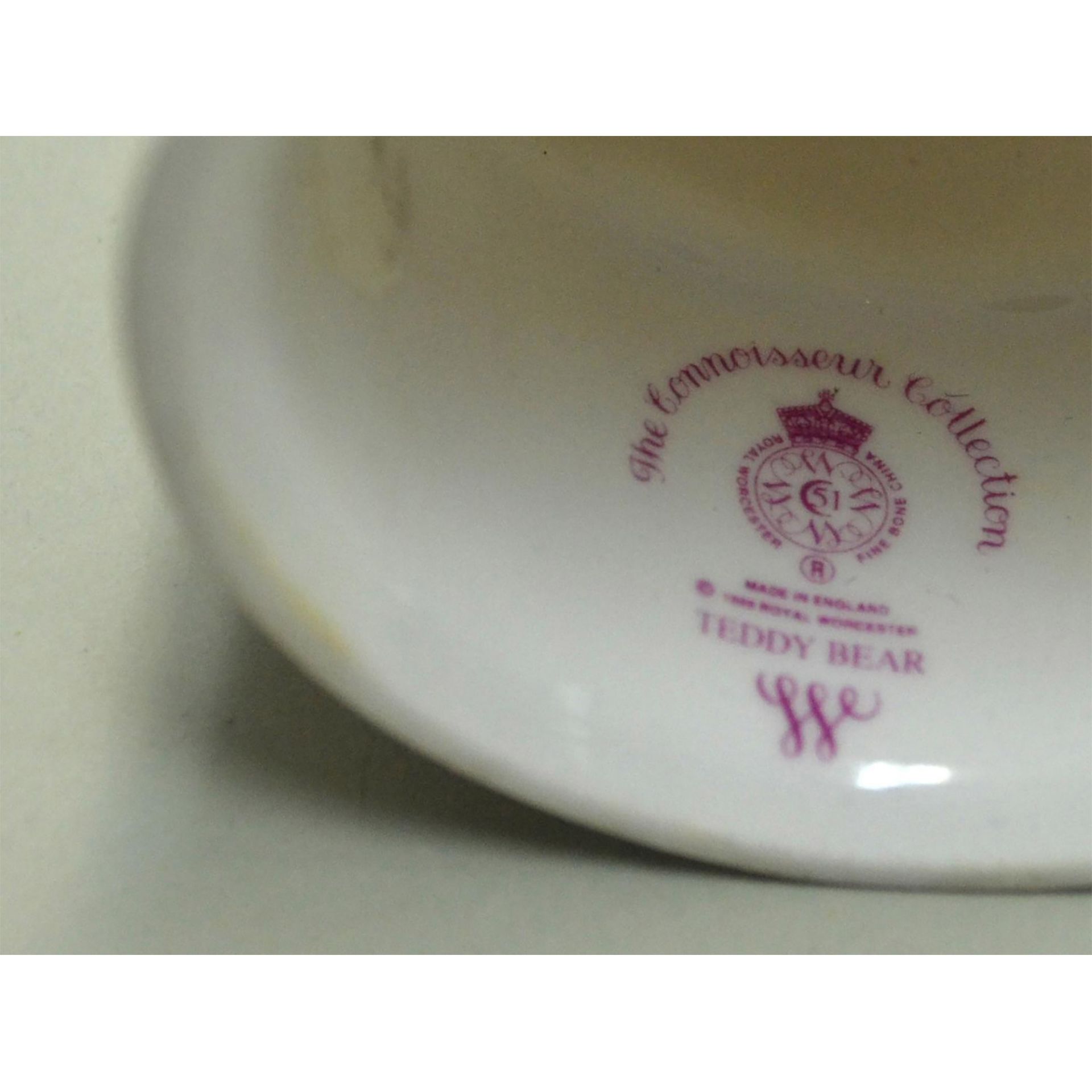 Royal Worcester Porcelain Teddy Bear Candle Snuffer - Bild 5 aus 5