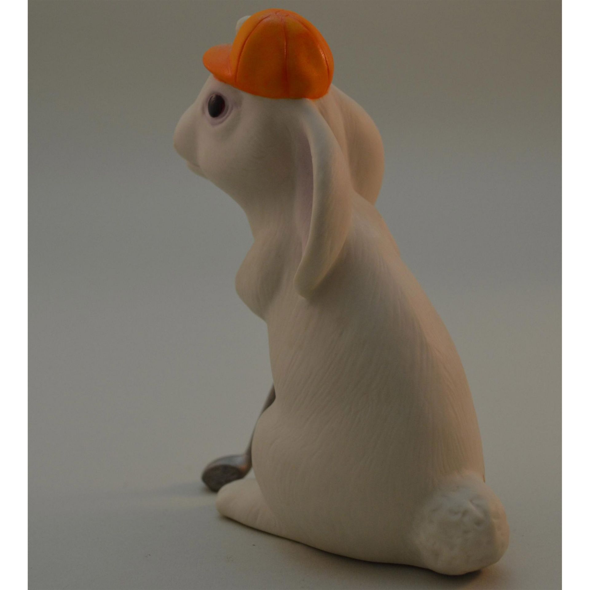 Cybis Porcelain Bunny Gimmie The Golfer - Image 4 of 5