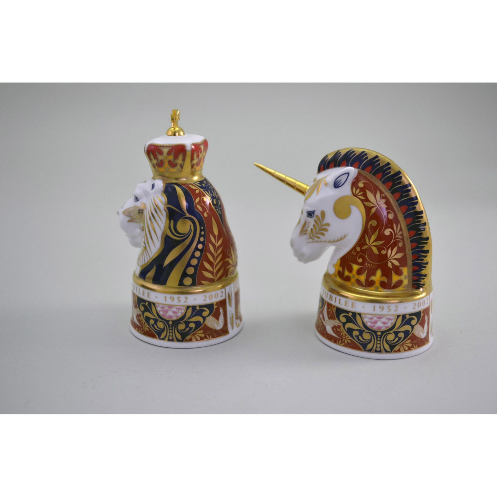 Royal Worcester Porcelain Lion & Unicorn Jubilee Of Queen Candle Snuffers, Limited - Bild 5 aus 9