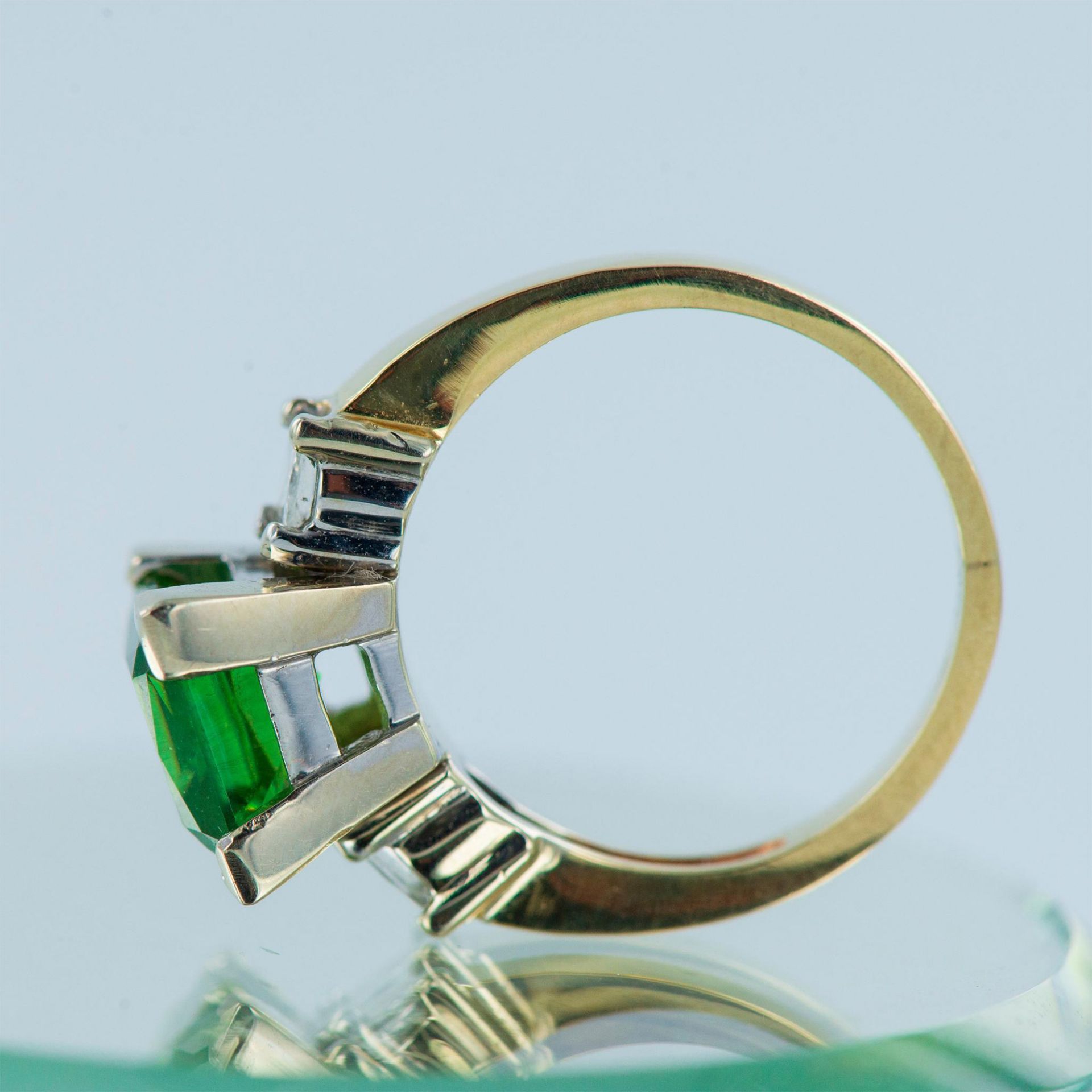 Pretty Two Tone 14K Gold, Emerald and Diamond Ring - Image 9 of 12