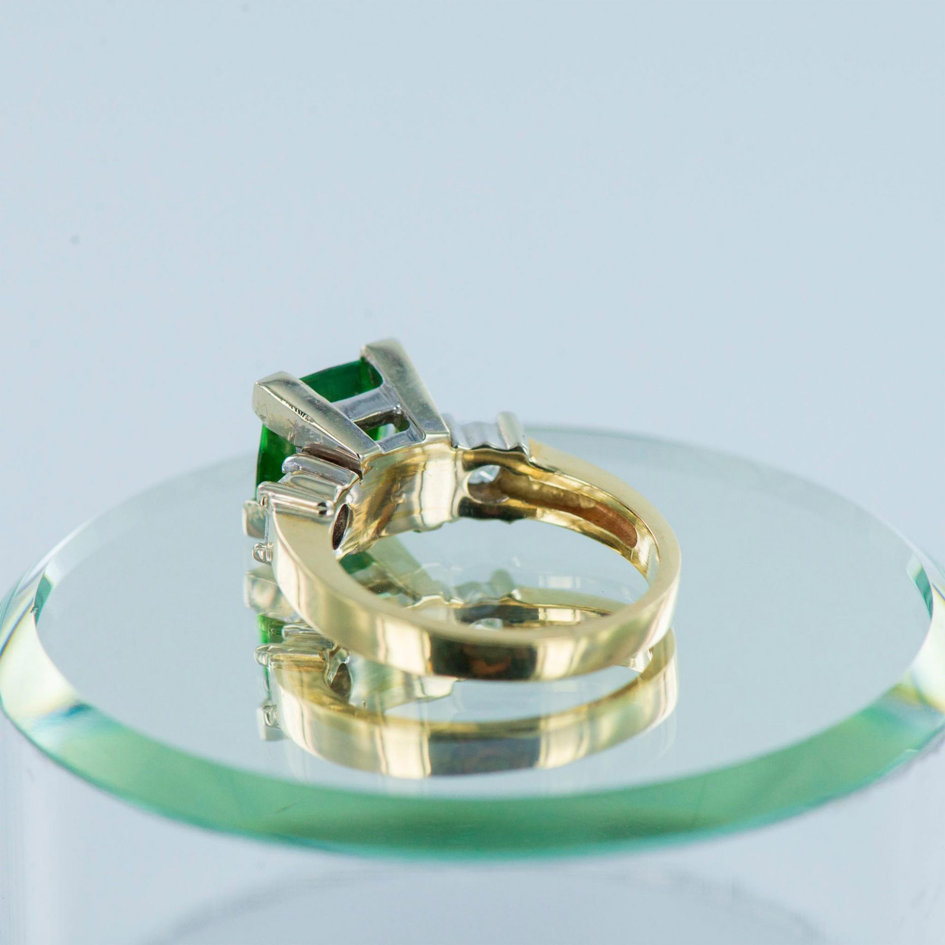 Pretty Two Tone 14K Gold, Emerald and Diamond Ring - Image 3 of 12