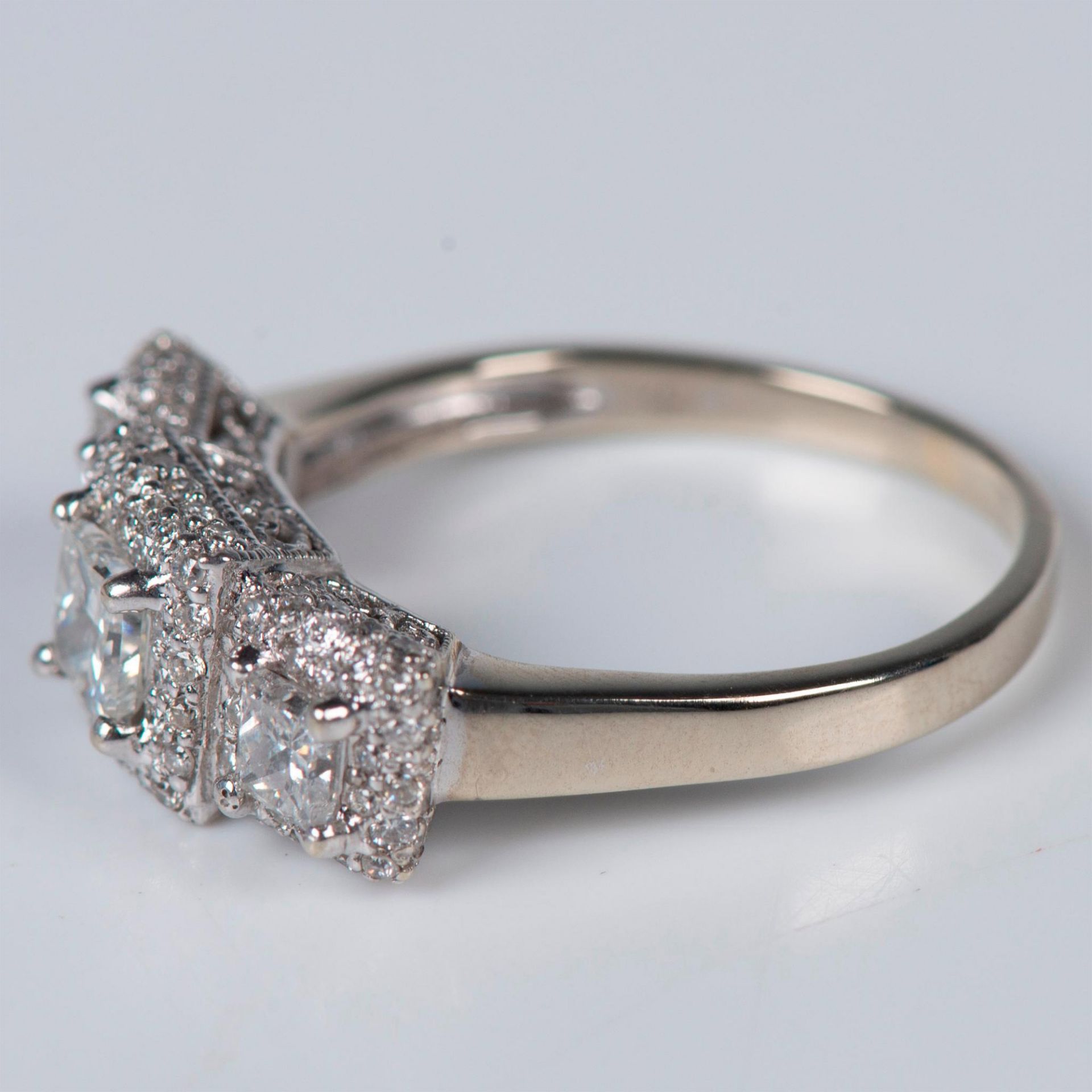 Gorgeous 14K White Gold & 1.5CTW Diamond Ring - Bild 2 aus 7