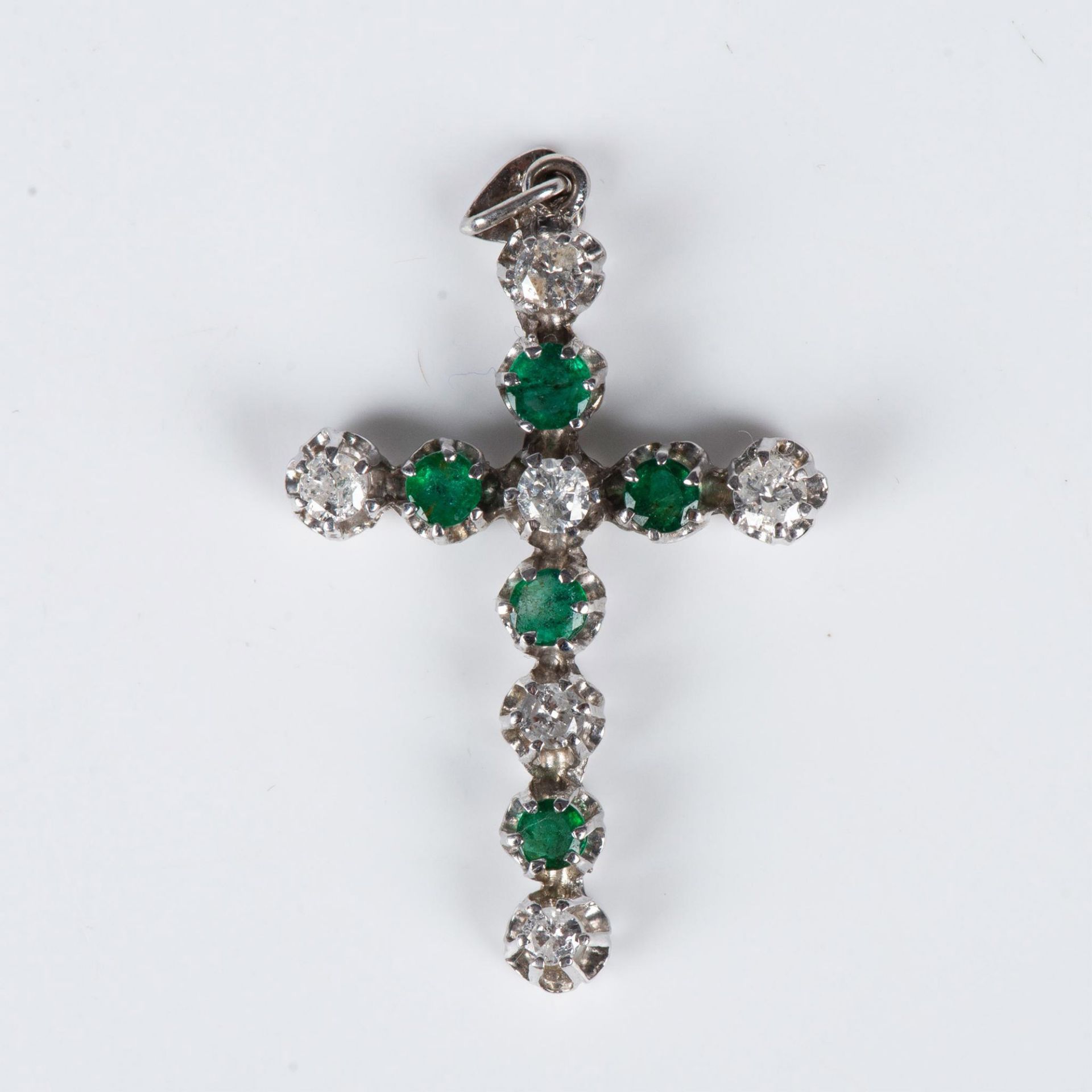 Beautiful 14K White Gold, Emerald, & Diamond Cross Pendant - Image 2 of 4