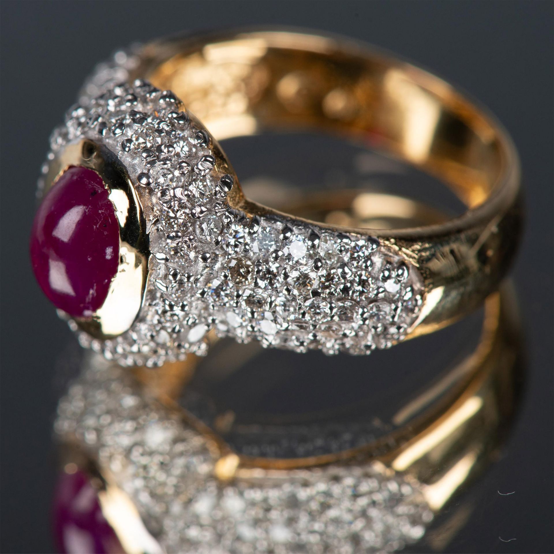 Fabulous 14K Yellow Gold, Diamond, and Ruby 2.9ctw Ring - Image 4 of 11