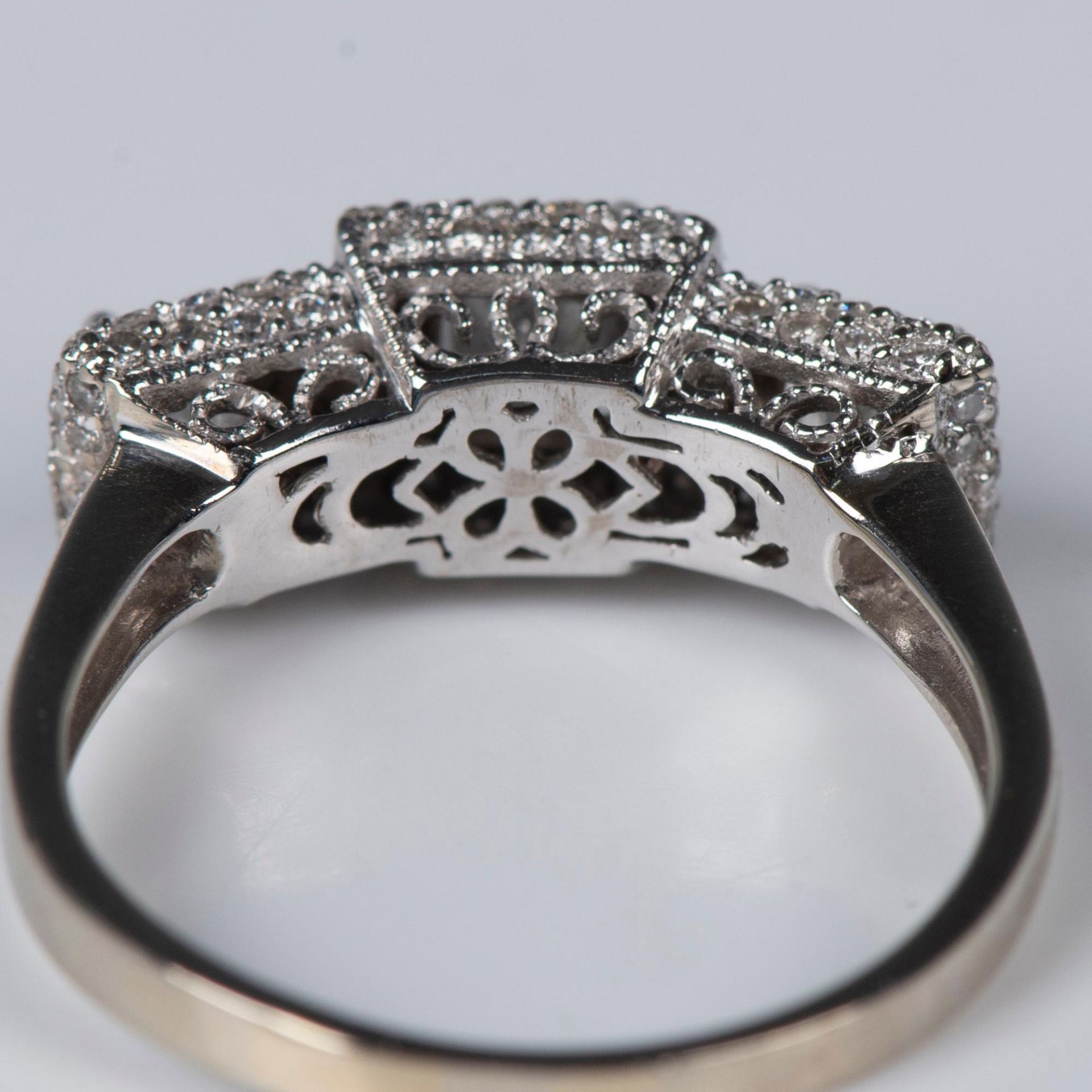 Gorgeous 14K White Gold & 1.5CTW Diamond Ring - Image 3 of 7