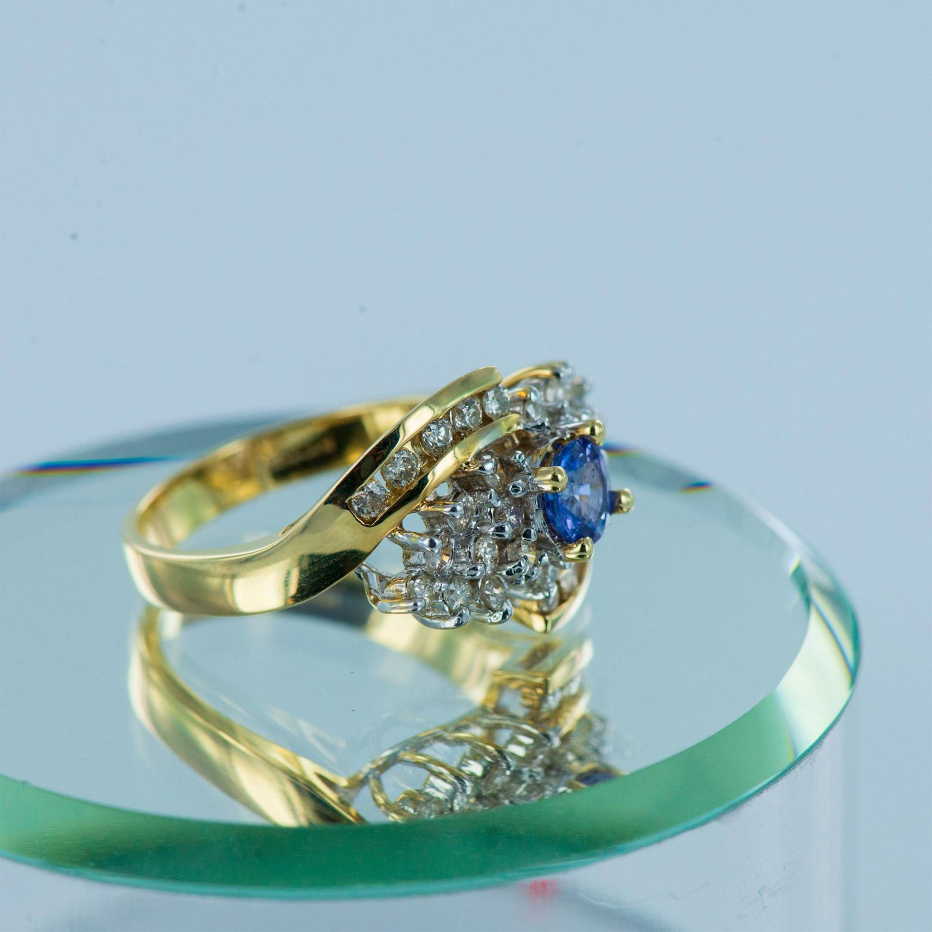 Stunning LeVian 14K Yellow Gold, Diamond, and Amethyst Ring - Image 3 of 10