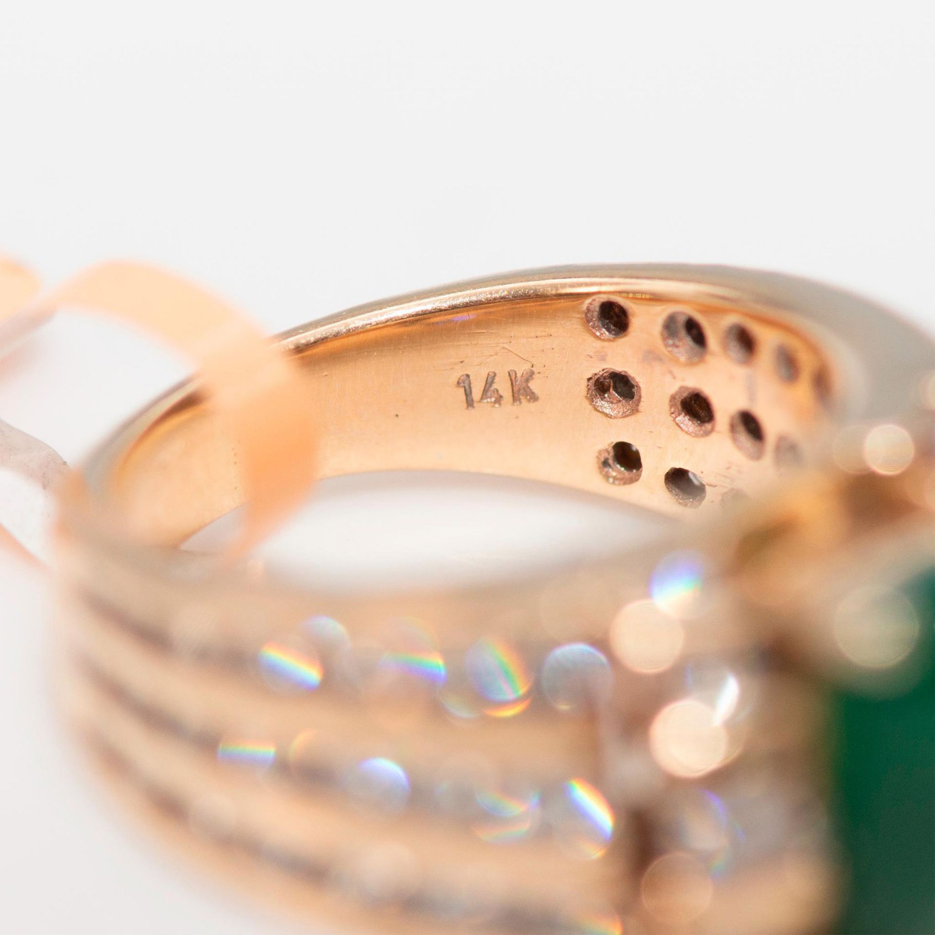 Luxurious Emerald and Diamonds 14K Yellow Gold Ring - Bild 8 aus 8