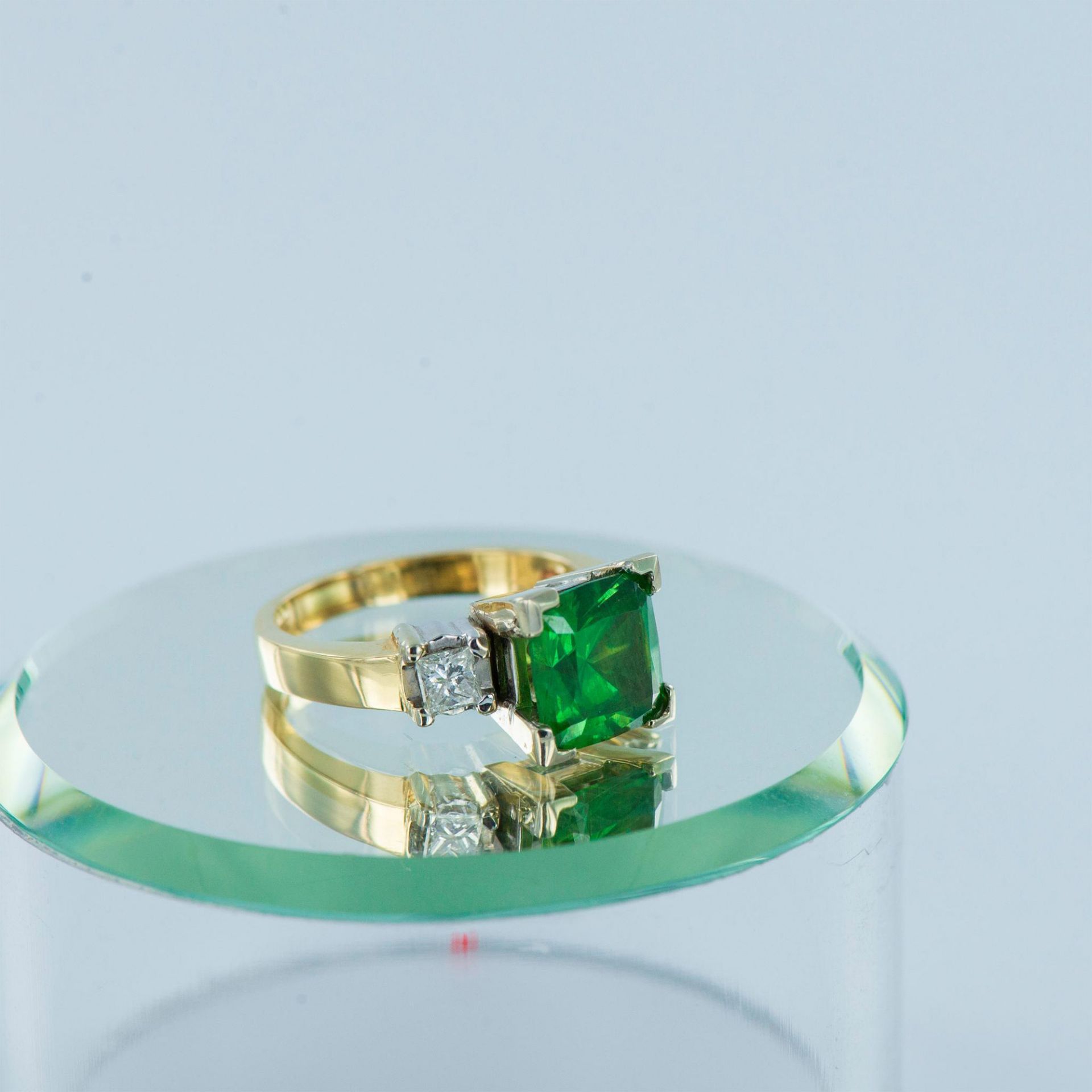 Pretty Two Tone 14K Gold, Emerald and Diamond Ring - Image 7 of 12