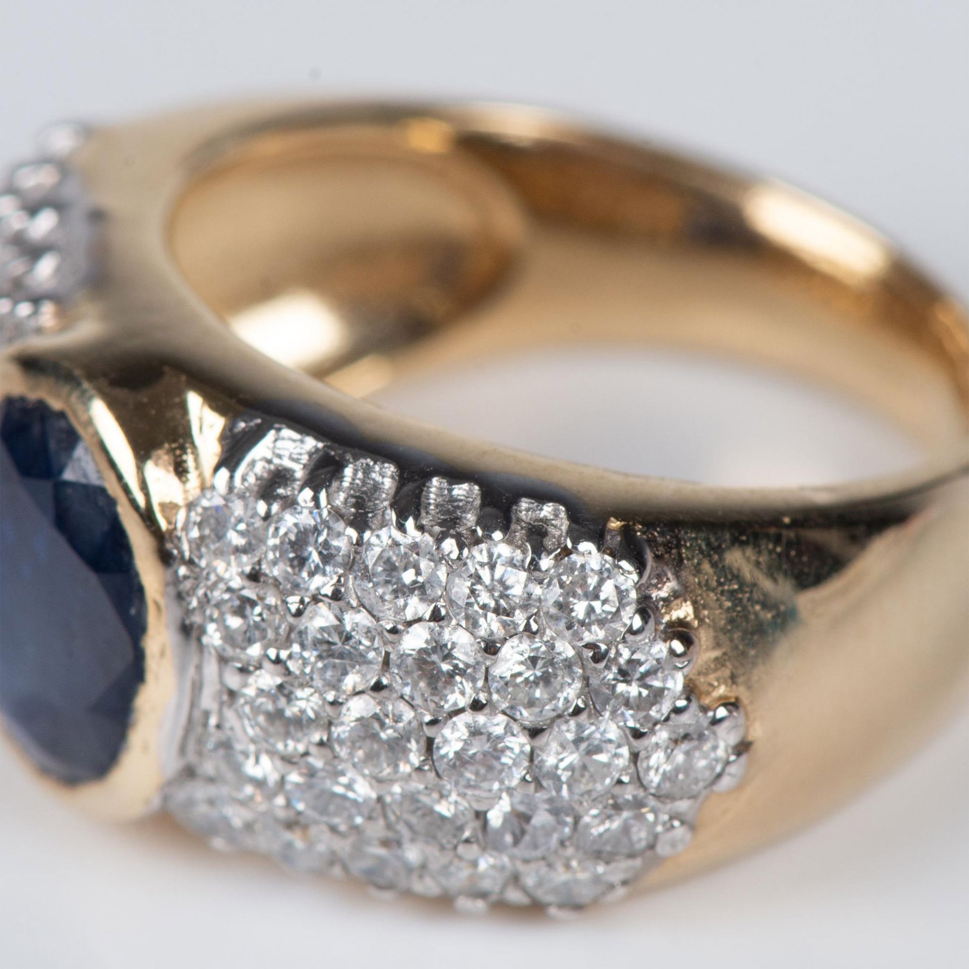 Stunning 14K Yellow Gold, Diamond, & Sapphire 3.5ctw Ring - Bild 4 aus 8
