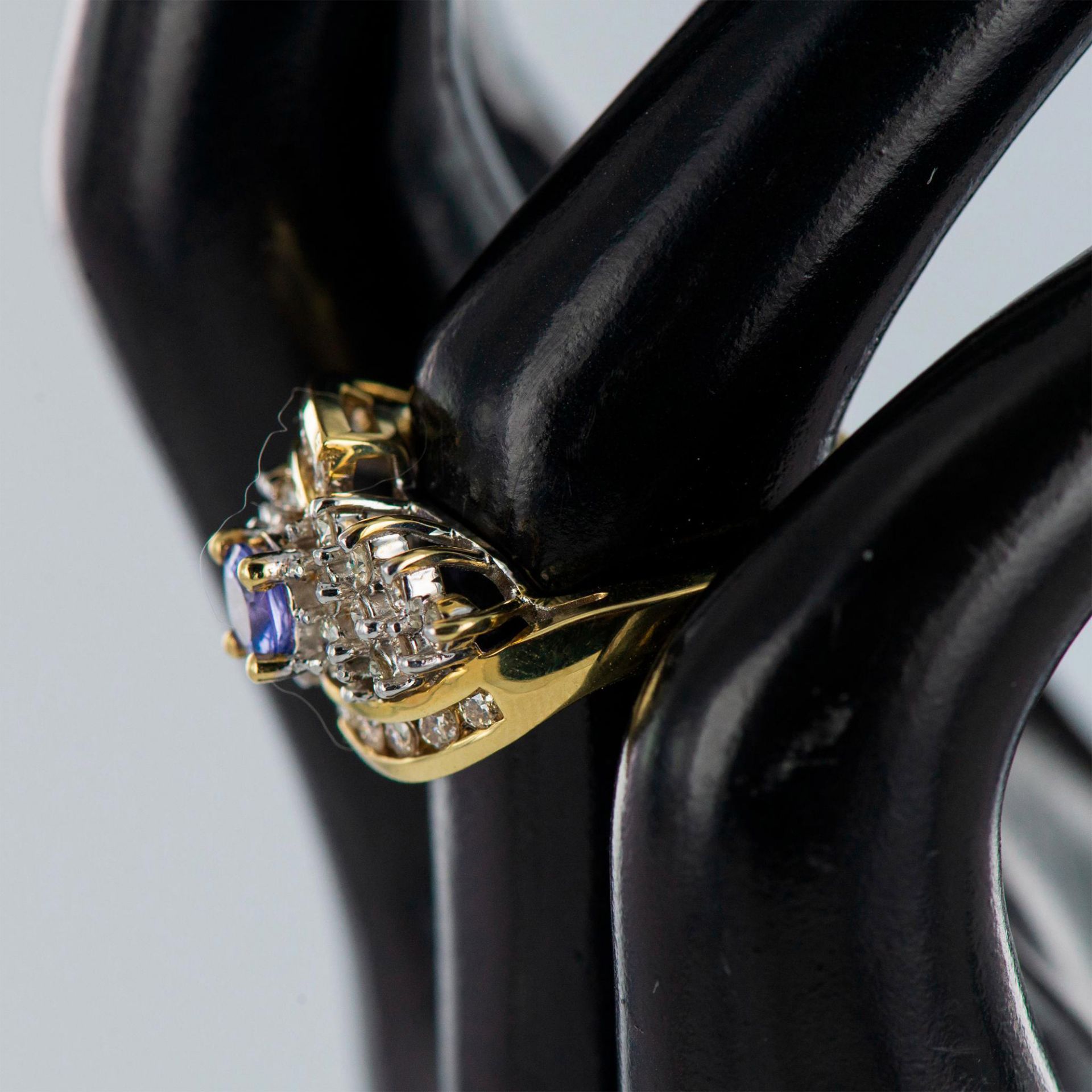 Stunning LeVian 14K Yellow Gold, Diamond, and Amethyst Ring - Image 8 of 10