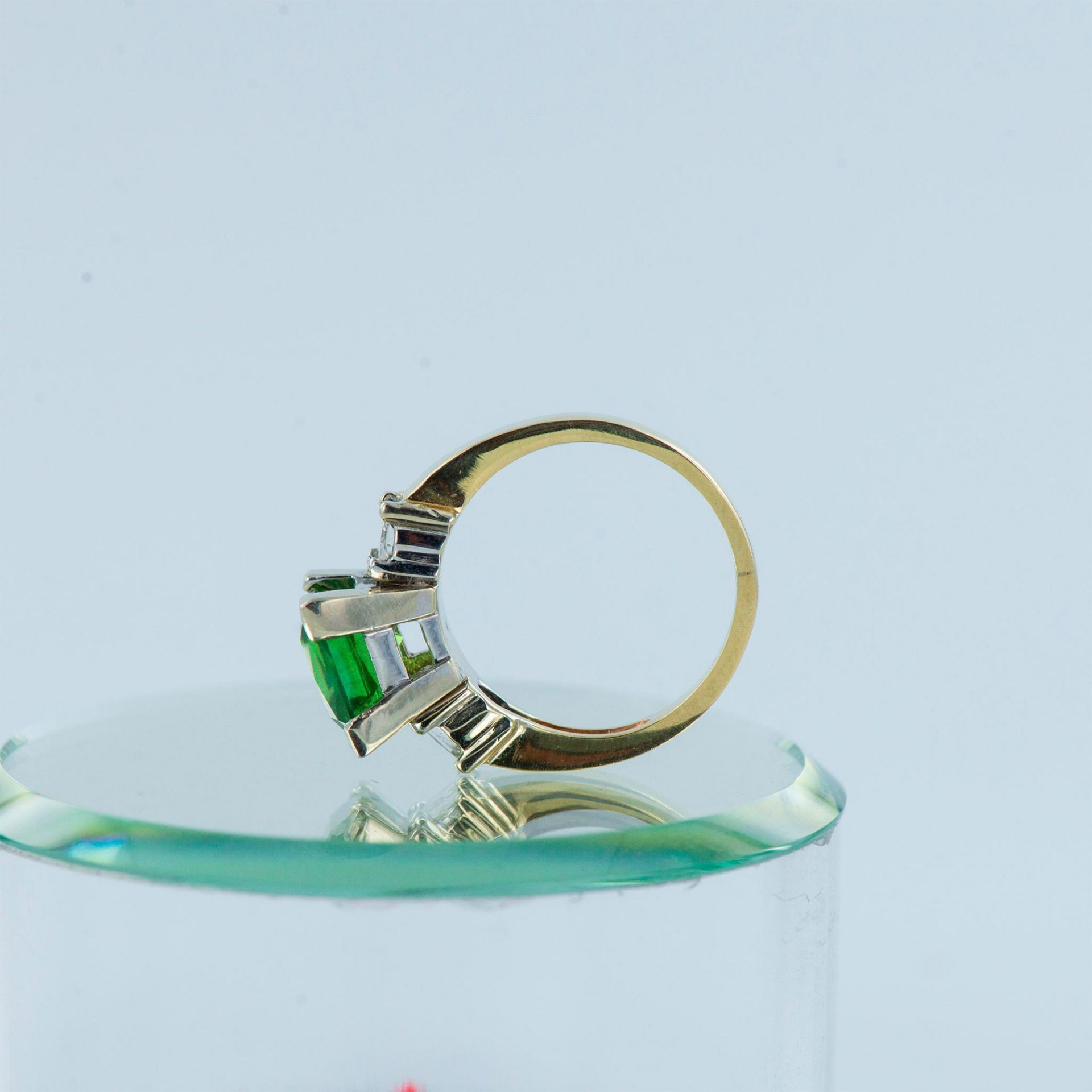 Pretty Two Tone 14K Gold, Emerald and Diamond Ring - Image 8 of 12