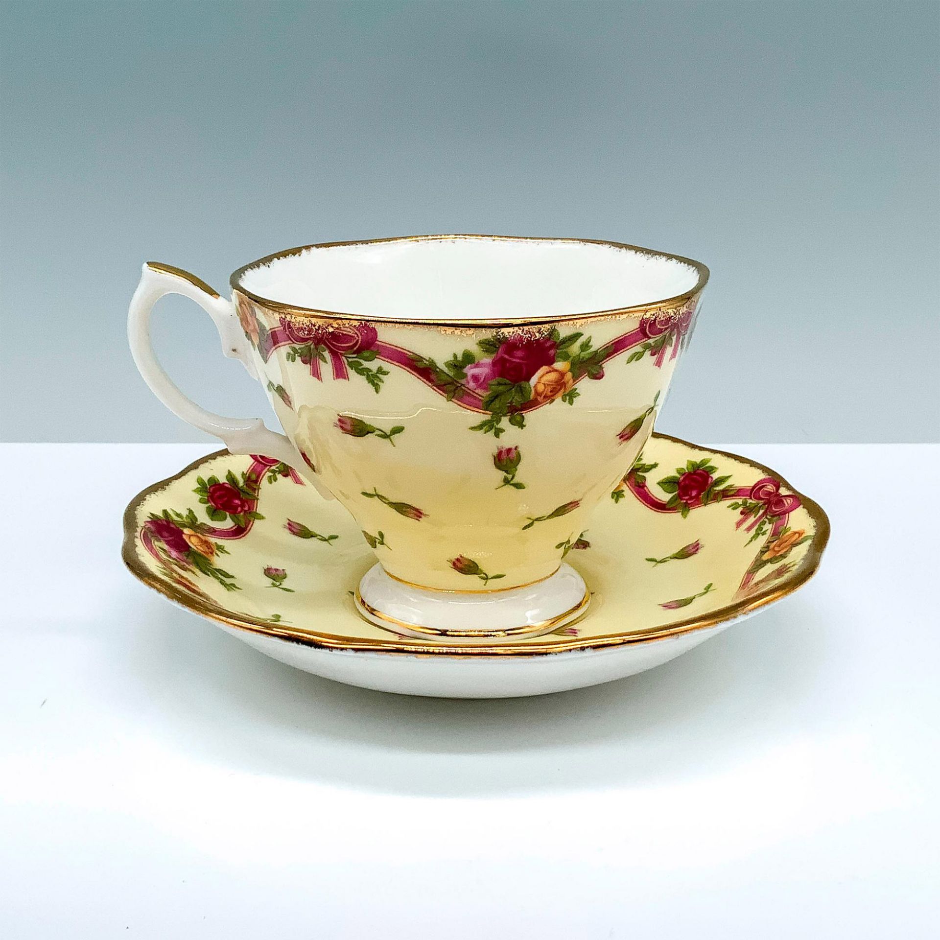 Royal Albert Teacup and Saucer Set, Yellow Rosebud