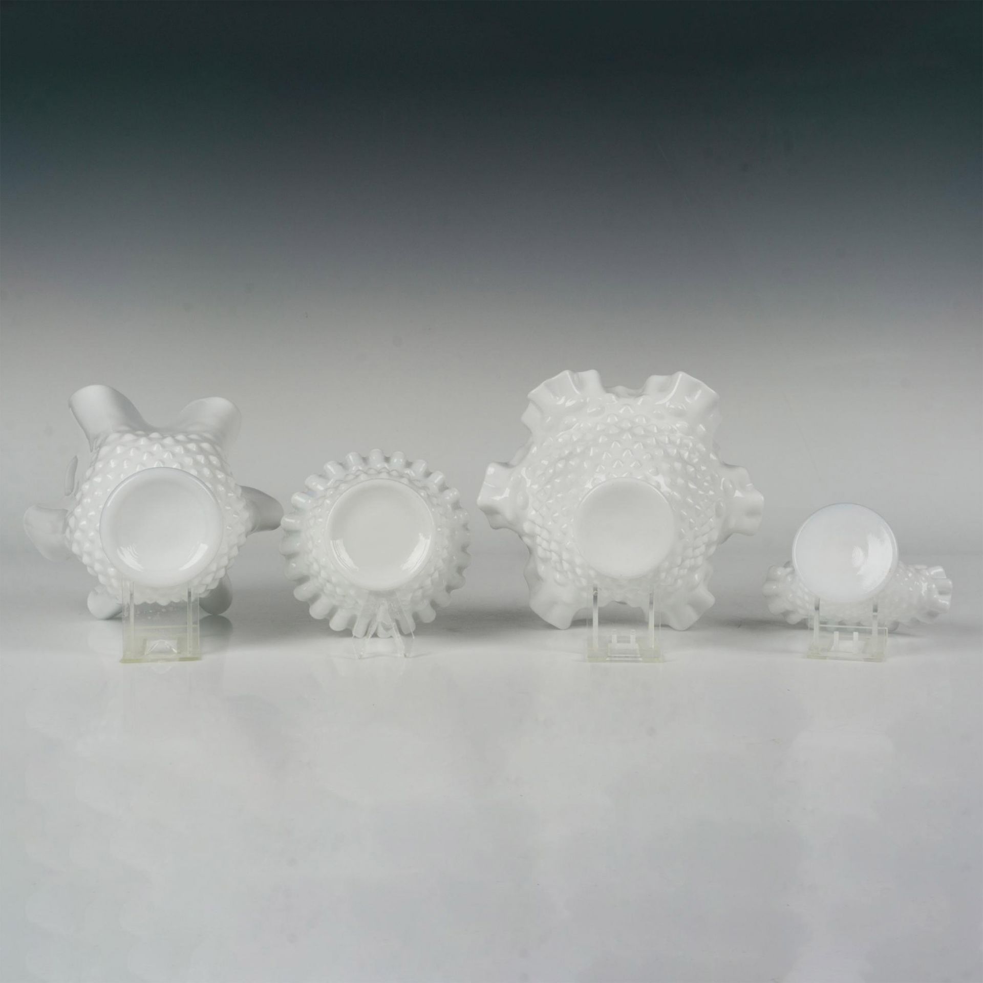 4pc Vintage Milk Glass Bowls & Vases Hobnail - Image 5 of 5