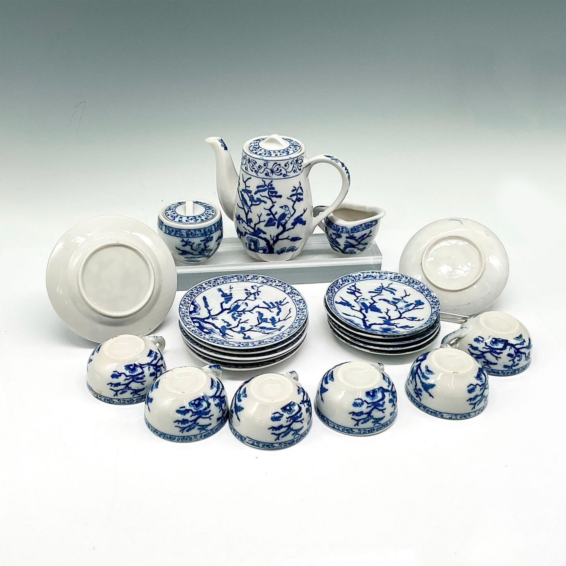 17pc Vintage Collectible Porcelain Child's Tea Set - Image 3 of 3