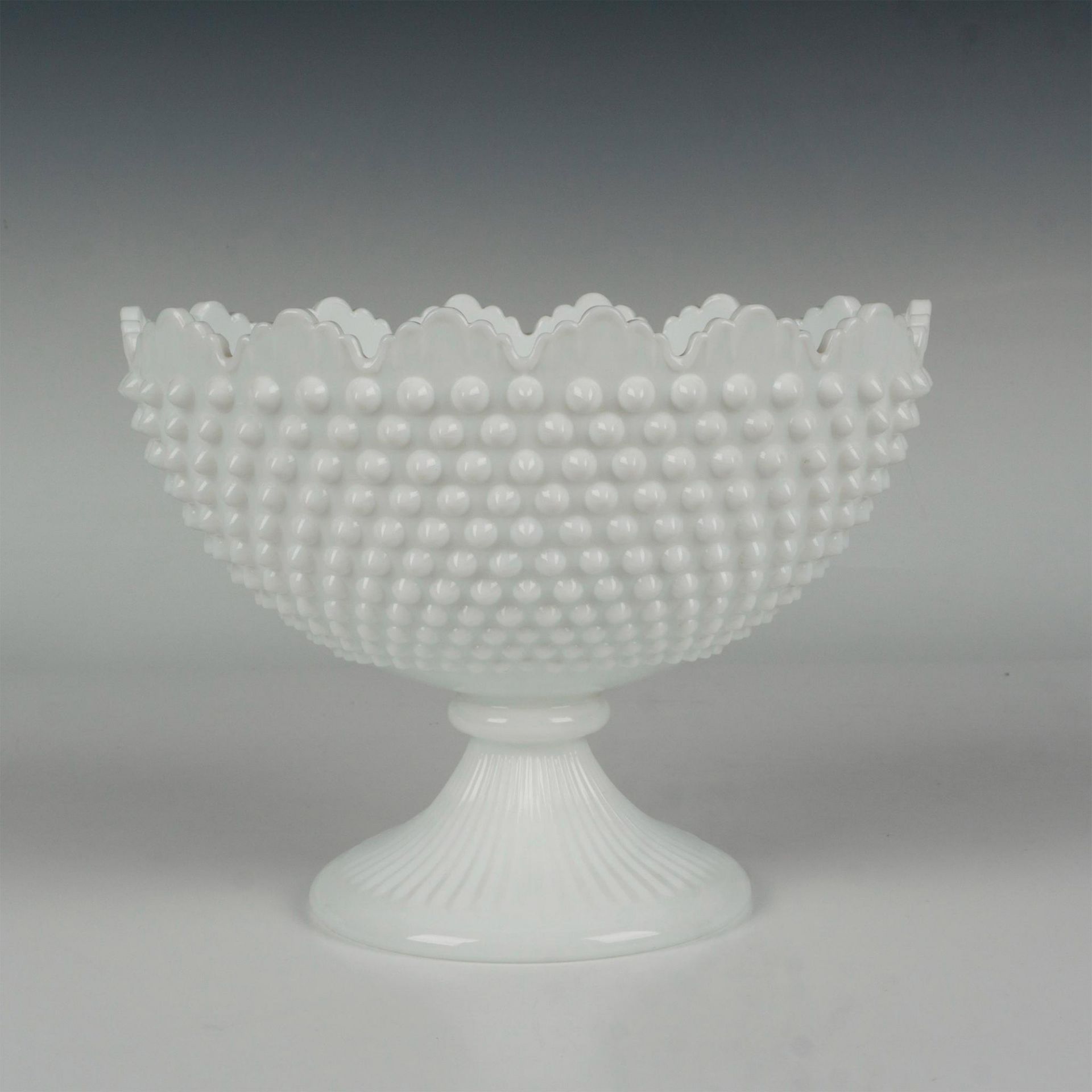 3pc Vintage Milk Glass Hobnail Bowl Grouping - Bild 2 aus 9