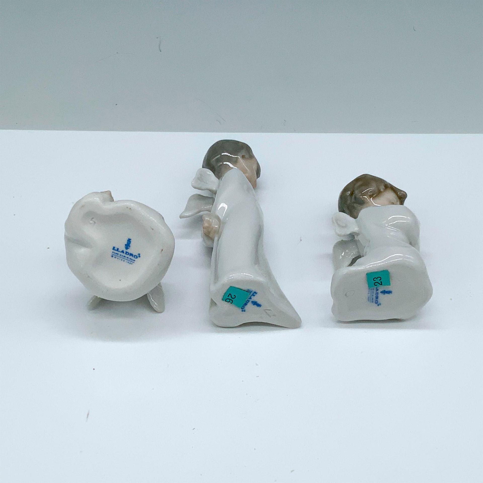 Mini Angels 1001604 - Lladro Porcelain Figurine - Image 3 of 4