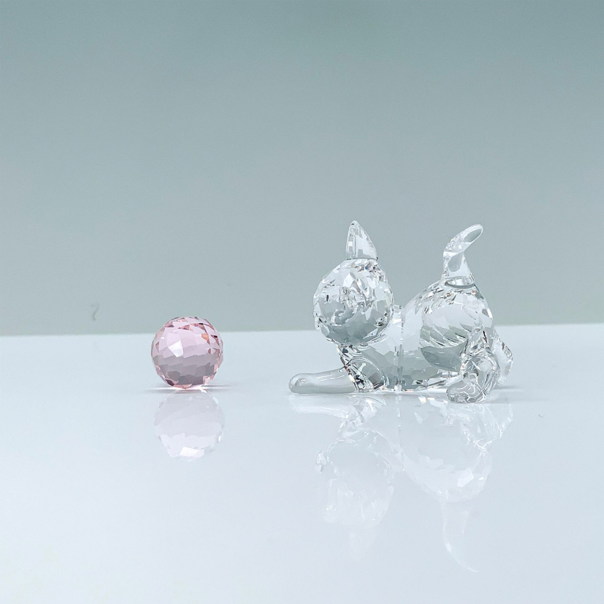 Swarovski Crystal Figurine, Kitten with Pink Wool - Image 2 of 4